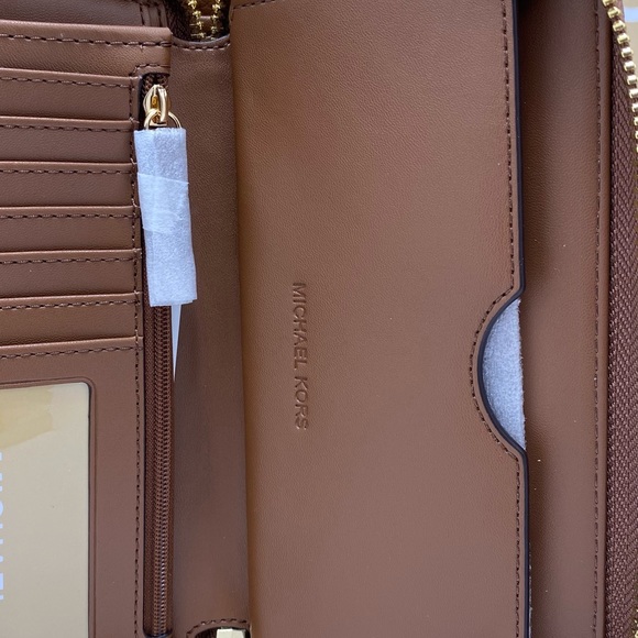 Michael kors wallet - Picture 9 of 12